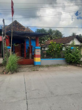 Red Beach Homestay